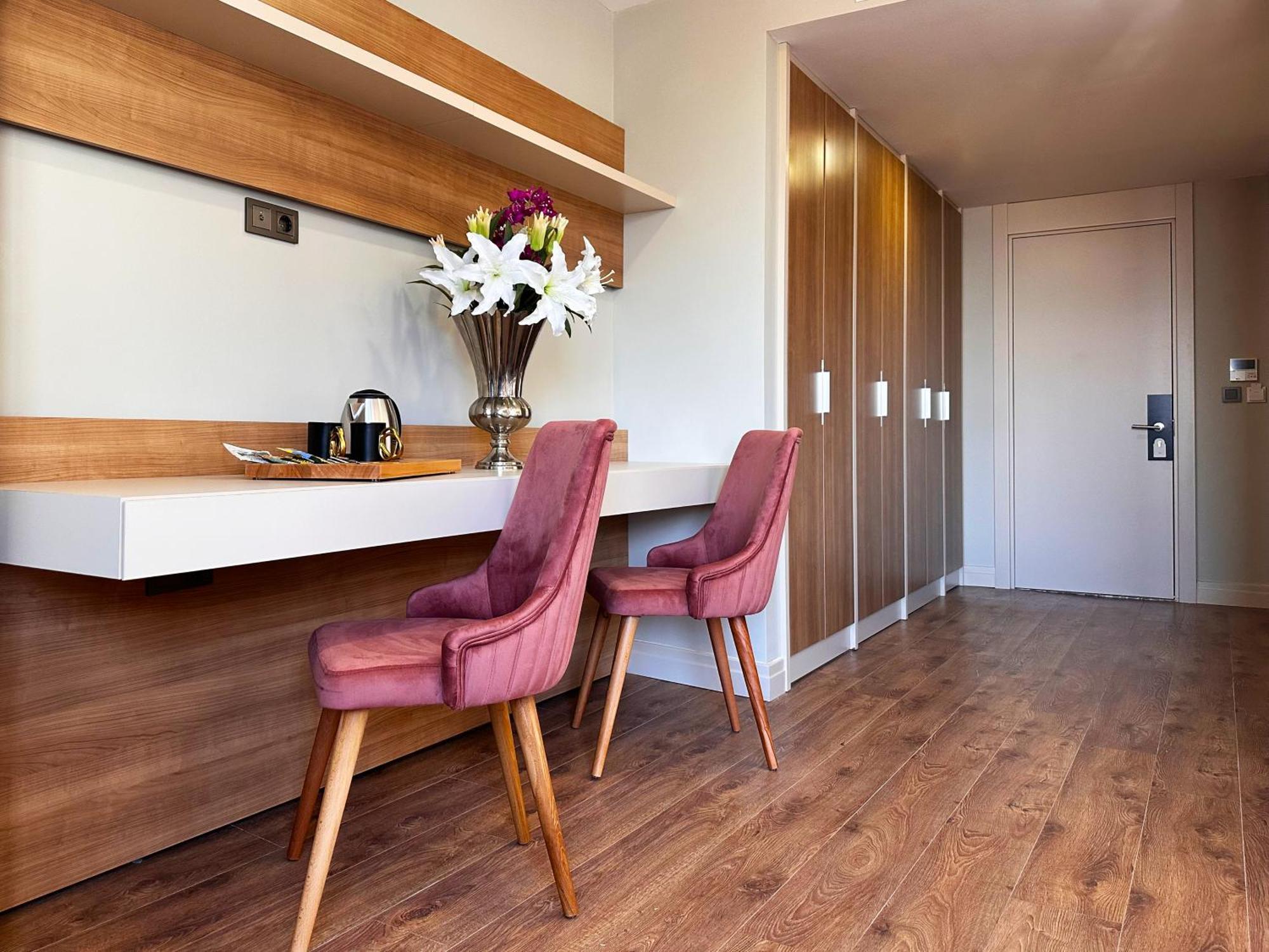 Frezya - Exclusively Woman Hotel Istanbul Luaran gambar